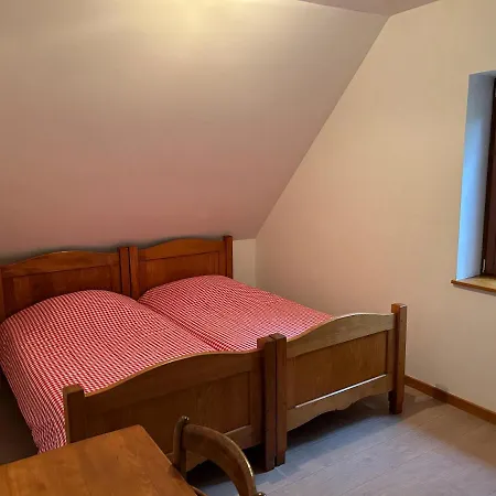 אורחן Du Graber *