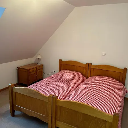 אורחן Du Graber *